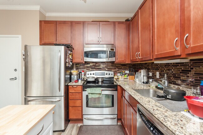 Foto del edificio - 1 E 8th St