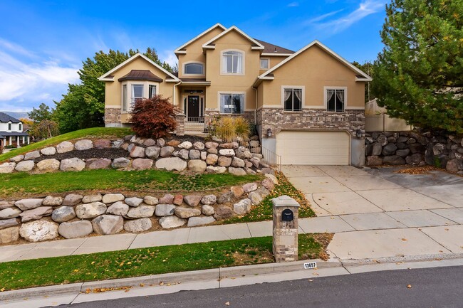 Photo - 4 Bedroom/ 4 Bathroom Home In Draper