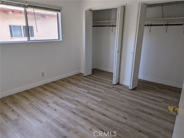 Building Photo - 325 10th Pl