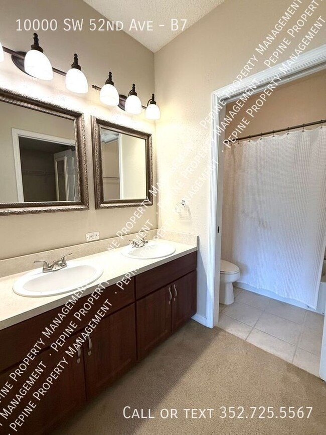 Building Photo - 10000 SW 52nd Ave