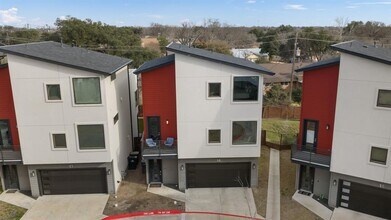 Building Photo - 1417 Kramer Ln