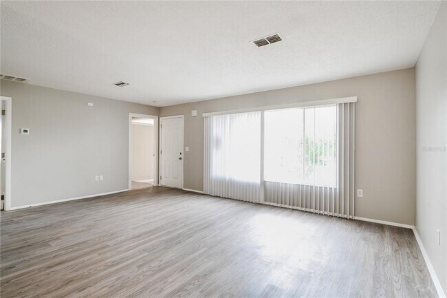 Building Photo - 13239 Asbury St