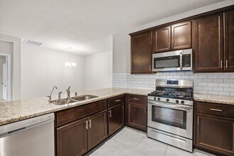 Building Photo - 8014 Ecru Ln