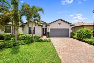 Building Photo - 3685 E Hampton Cir
