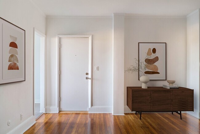 Foto del edificio - 321 Tappan St