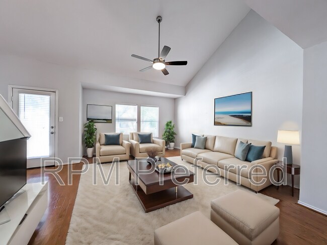 Building Photo - 1131 W 24th St