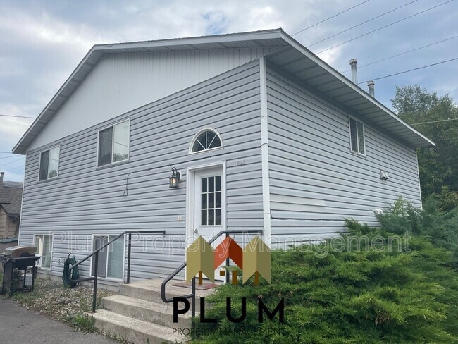 Building Photo - 1023 Cooley St