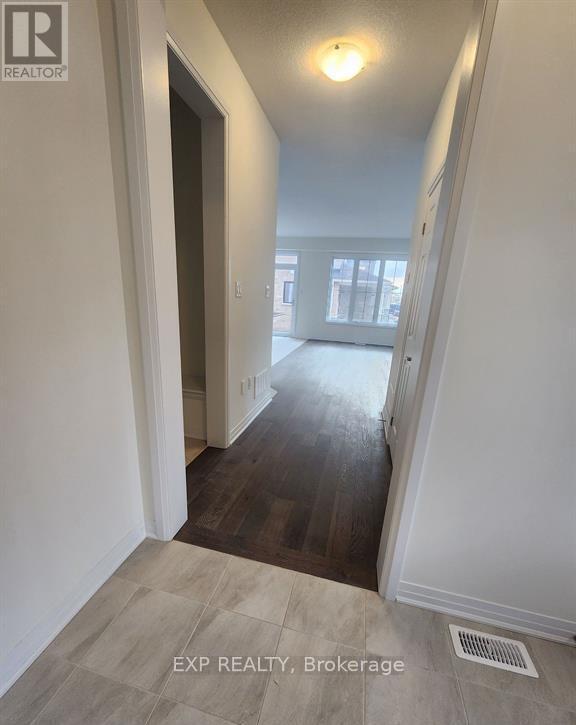 Photo du bâtiment - 290 Port Cres