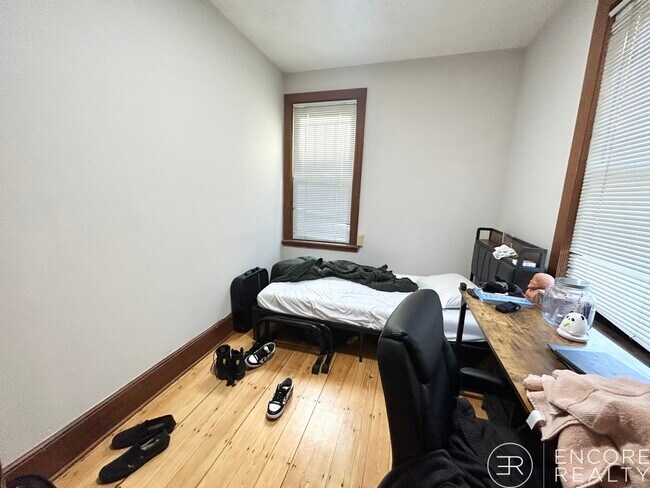 Foto del edificio - 1568 Tremont St