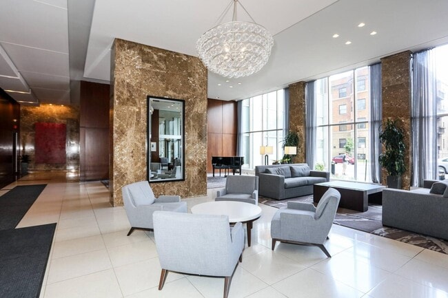 Foto del edificio - 655 W Irving Park Rd