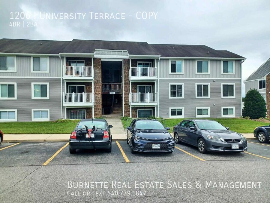 Primary Photo - 1206 University Terrace