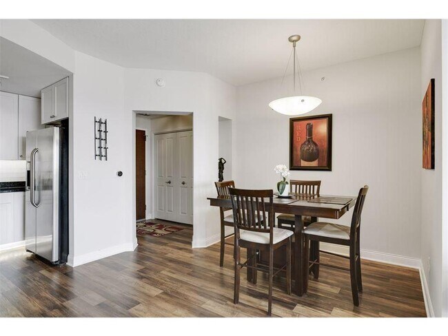 Foto del edificio - 100 3rd Ave S