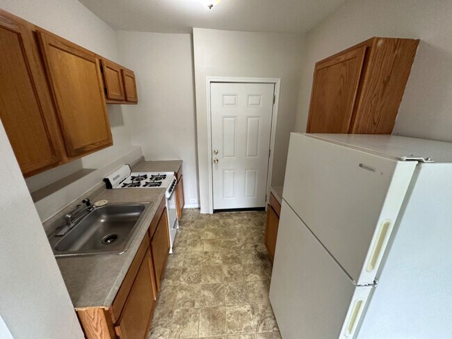 Foto del edificio - 7042 W Greenfield Ave