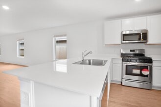 Building Photo - 17155 Quaking Aspen Ln