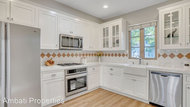 Foto del edificio - 3 br, 2 bath House - 1429 Dahlia Loop