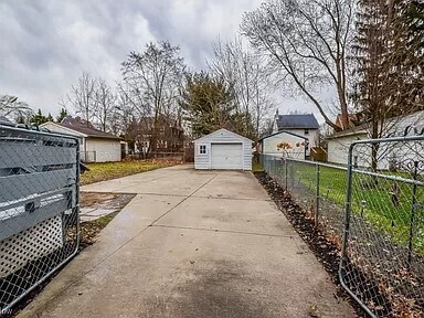 1774 Hillside Ter Akron, OH 44305 – photo 3