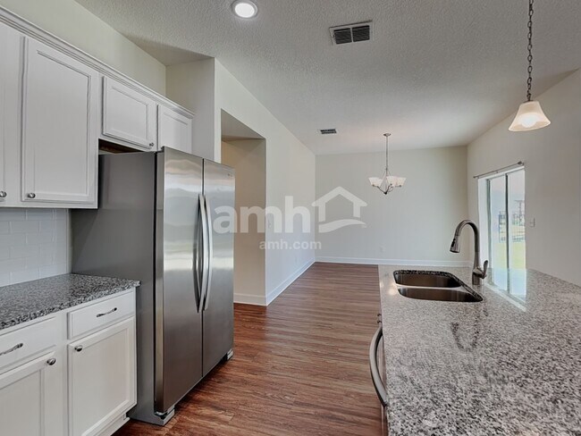 Foto del edificio - 2466 Ixora Ct