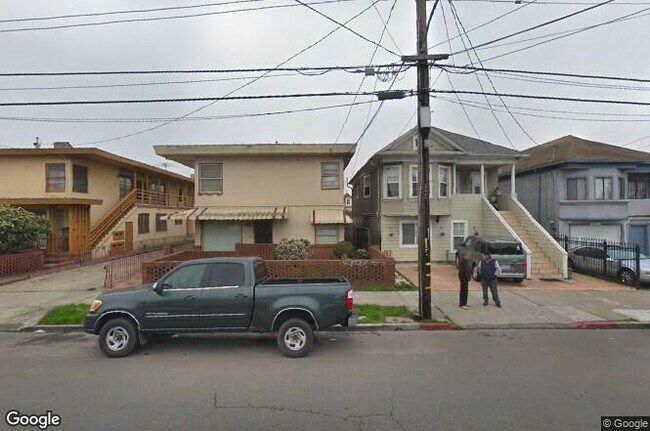 Building Photo - 2 bedroom in Oakland CA 94601