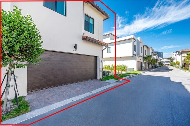 Foto del edificio - 4695 NW 83rd Path