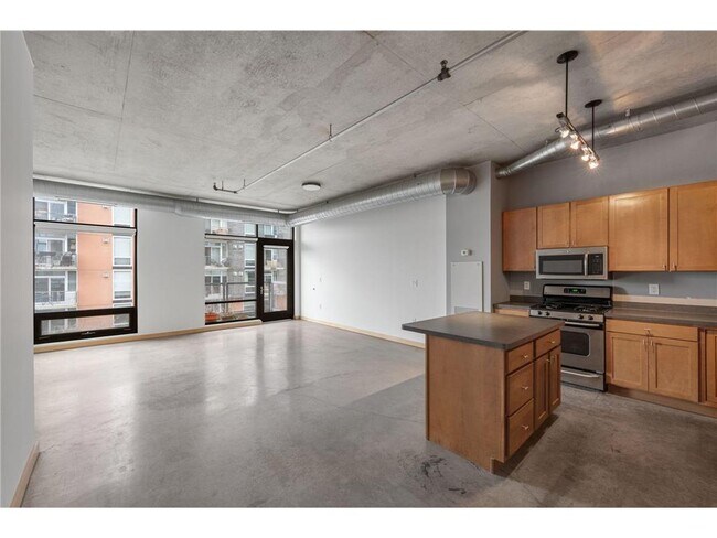 Building Photo - 720 N 4th St