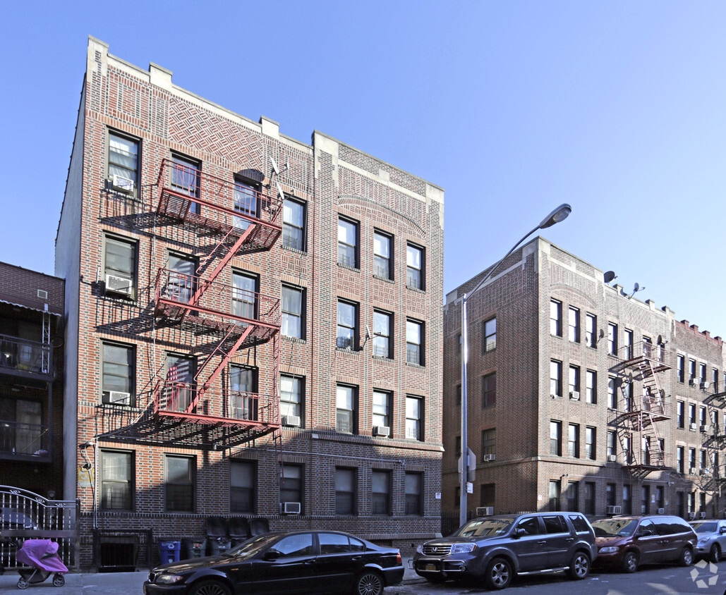 Primary Photo - 3515 95th St