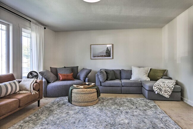 Foto del edificio - 930 Canyon Ave