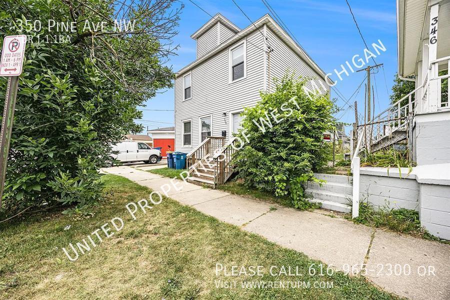 Primary Photo - Available Now | 4 Bedroom 1.5 Bath Single ...