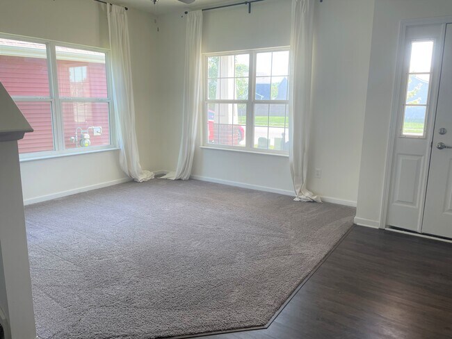 Flex room - 1225 Danielle Rd