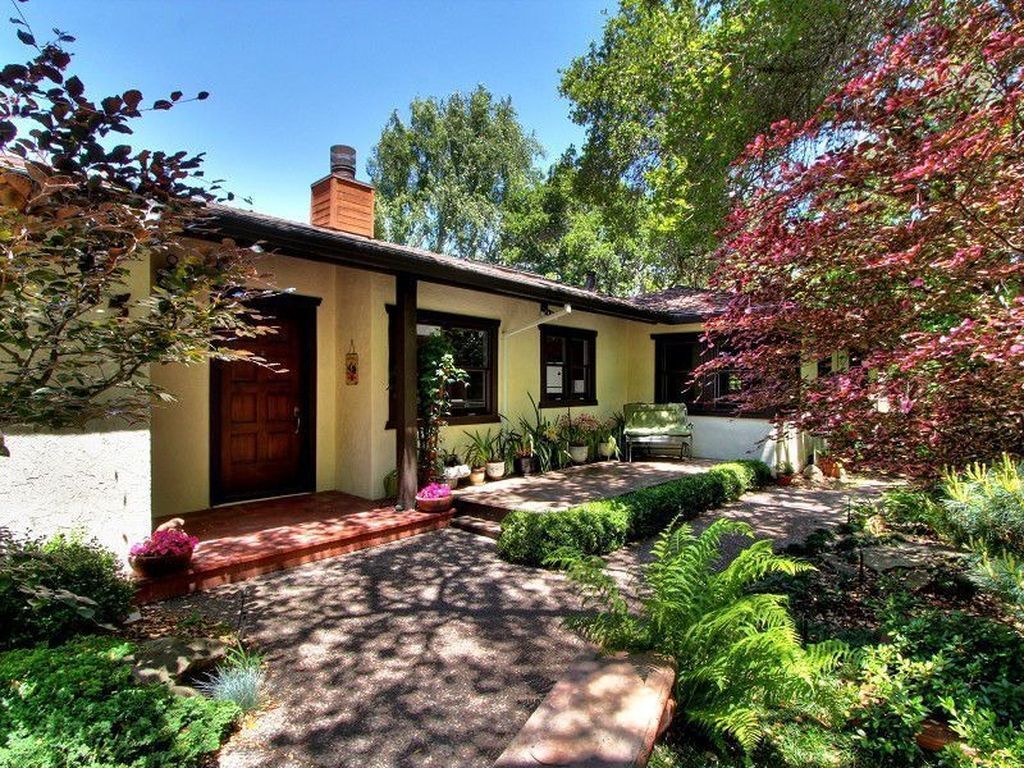 Foto principal - 3 Bed 3 Bath, Orinda Home, Close To BART