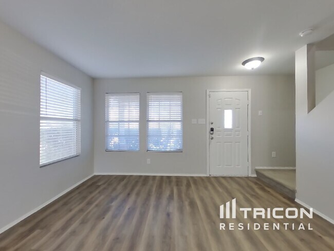 Building Photo - 145 Willow View