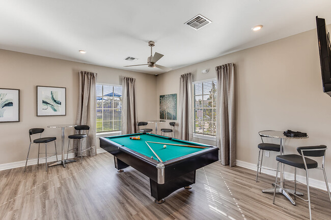 Pooltable - 15373 Wildflower Cir