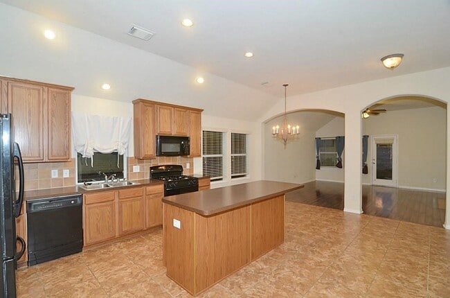 Building Photo - 11306 Overland Trail Dr