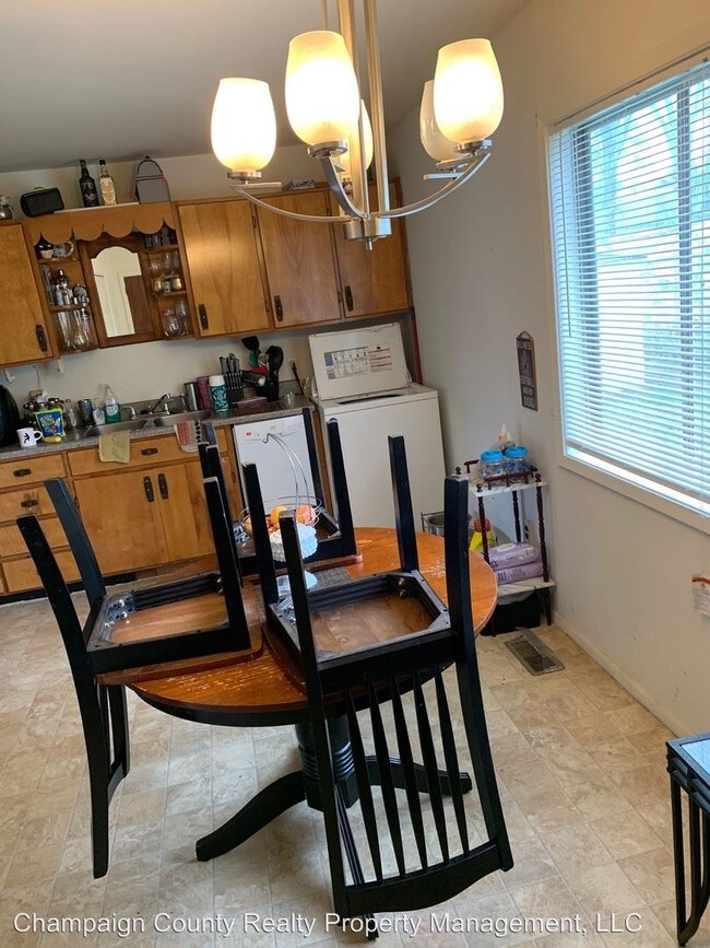 Foto del edificio - 3 br, 1 bath House - 910 S. Duncan Rd.