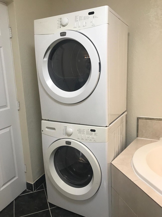 Foto del edificio - 7911 Leander St