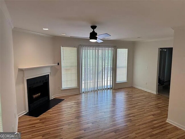 Foto del edificio - 2080 Charter Ln