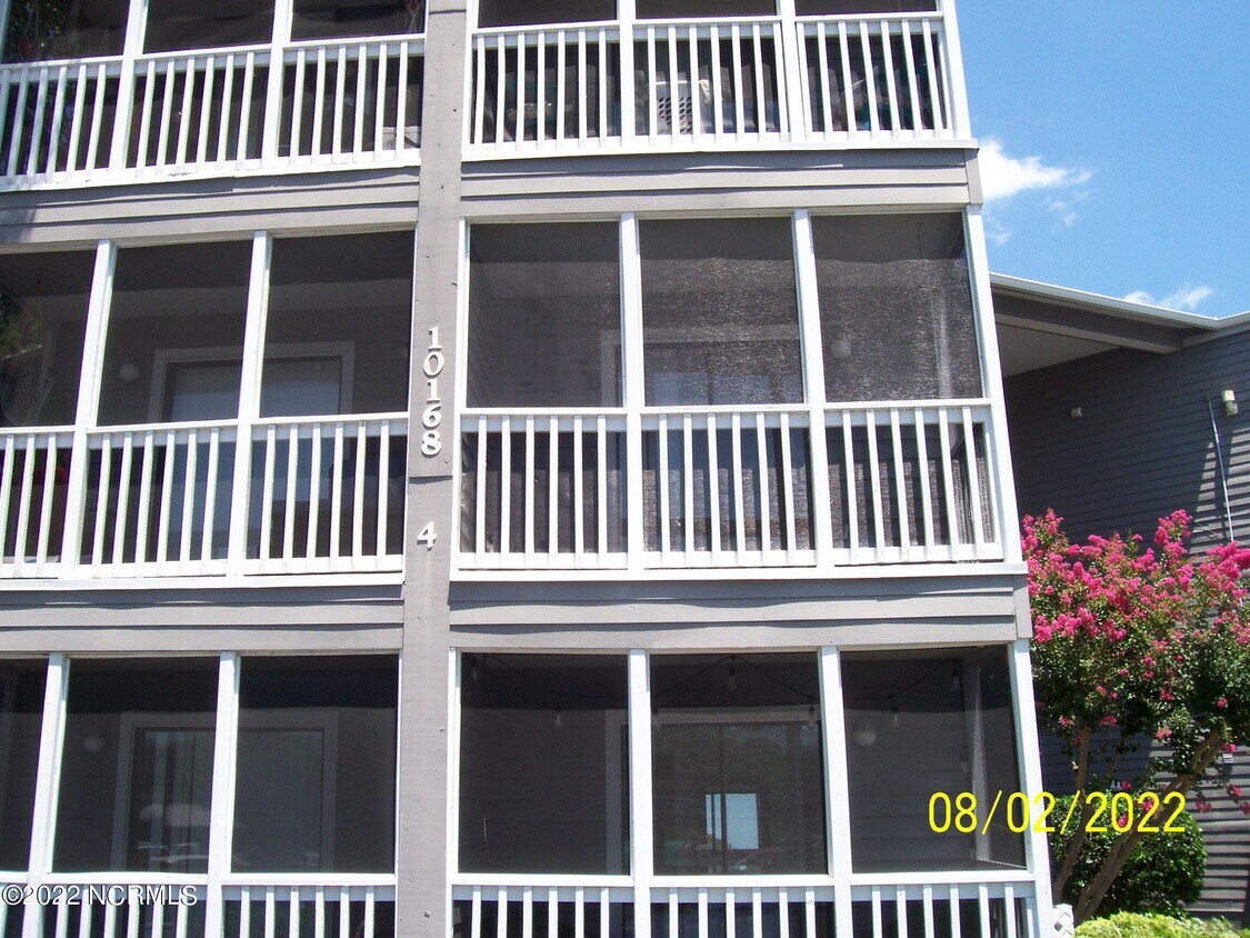 Primary Photo - 10168 Beach Dr SW