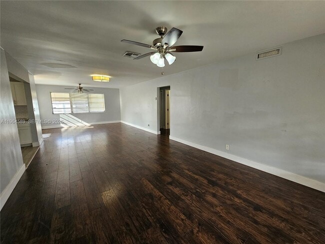 Foto del edificio - 7501 Pierce St