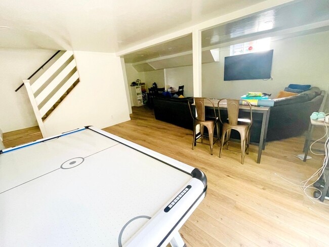 Building Photo - Gorgeous Furnished Canyon Home near beach/pier and downtown in Coastal San Clemente