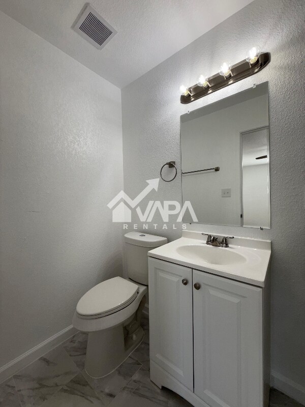 Foto del edificio - 1994 Springvale Dr