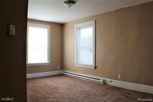 Building Photo - 2 br, 1 bath House - 49 Huron Avenue 51