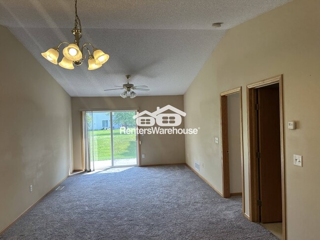 Building Photo - 2163 Cleveland Way S