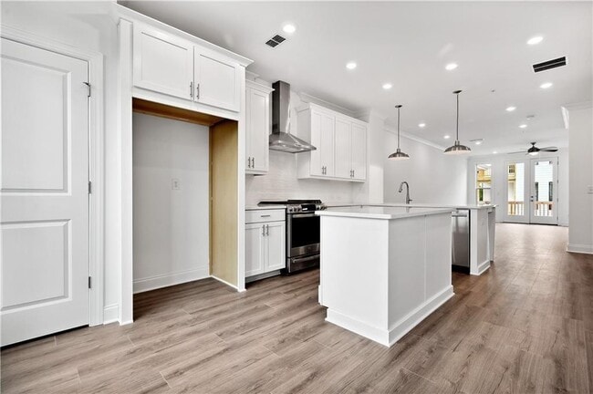 Building Photo - 114 Downing Dr