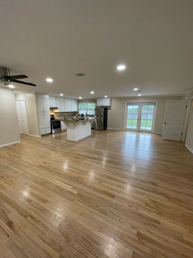 Foto del edificio - 3247 Willow Ave