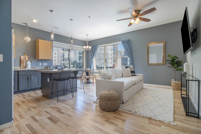 Foto del edificio - 1440 Little Raven St
