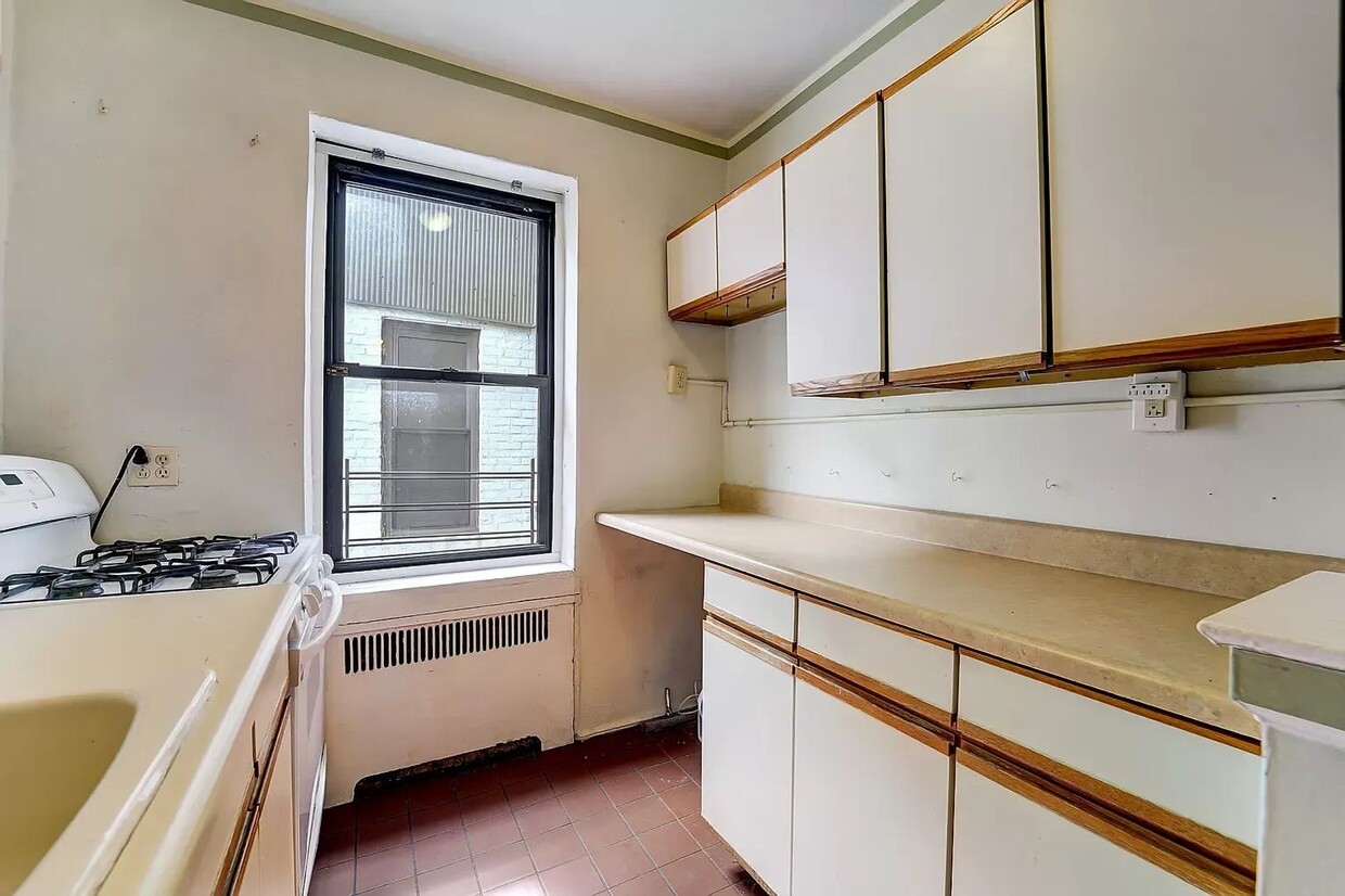Primary Photo - Bright 1 Bed 1 Bath Available