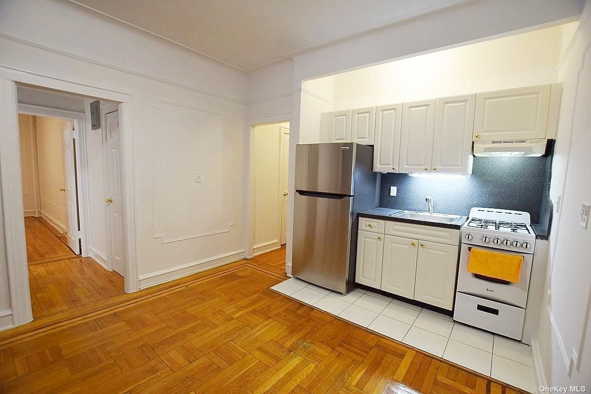 Foto principal - 41-42-42 42nd St