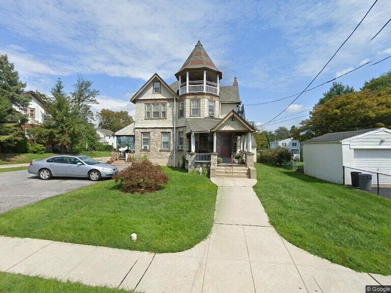 Unit on Left side - 121 W Ridley Ave