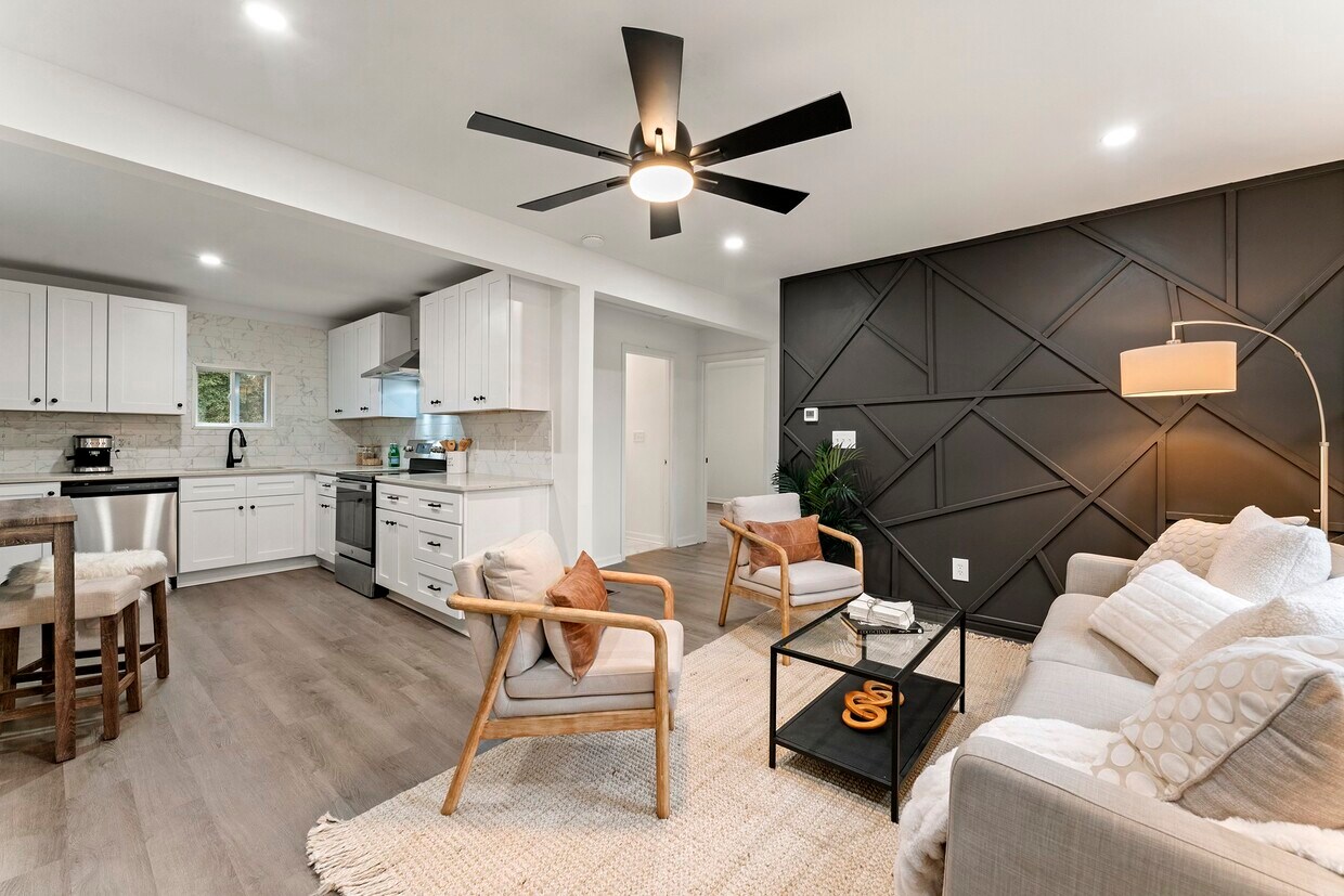 Foto principal - 3138 Harris Dr