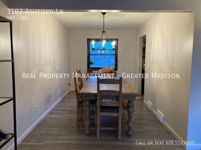 Foto del edificio - 3102 Ashford Ln