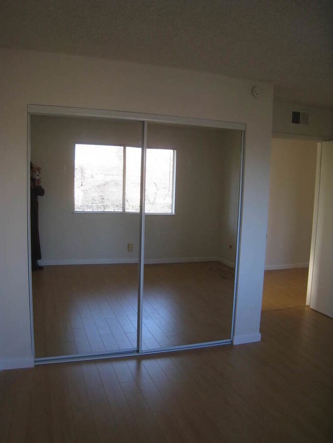 Building Photo - 5630 Calmor Ave